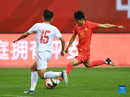 AYX SPORTS：詹姆斯赛季首砍三双浓眉31分 擒国王开季三连胜.